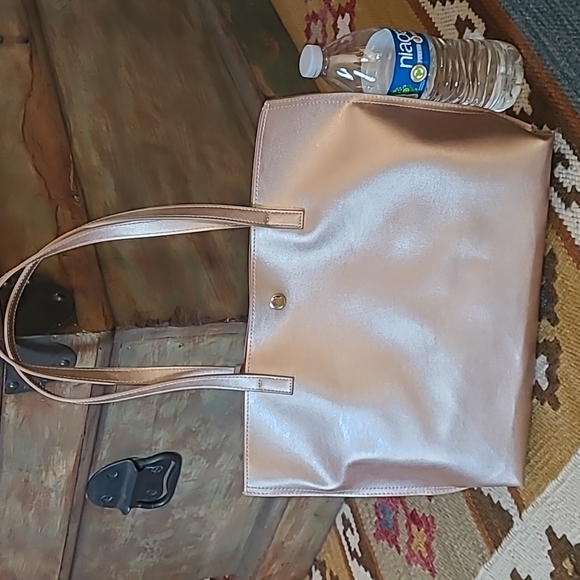 Shiseido Rose Gold Tone Leather Shoulder Tote Soft Lightweight - Picture 2 of 6